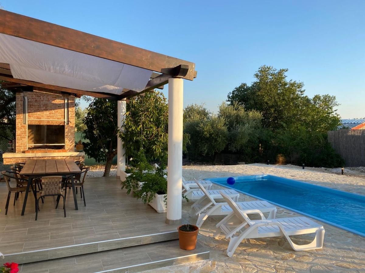 Villa Bubica- Cozy Holiday Home In Rural Area With Pool Stankovci  Εξωτερικό φωτογραφία