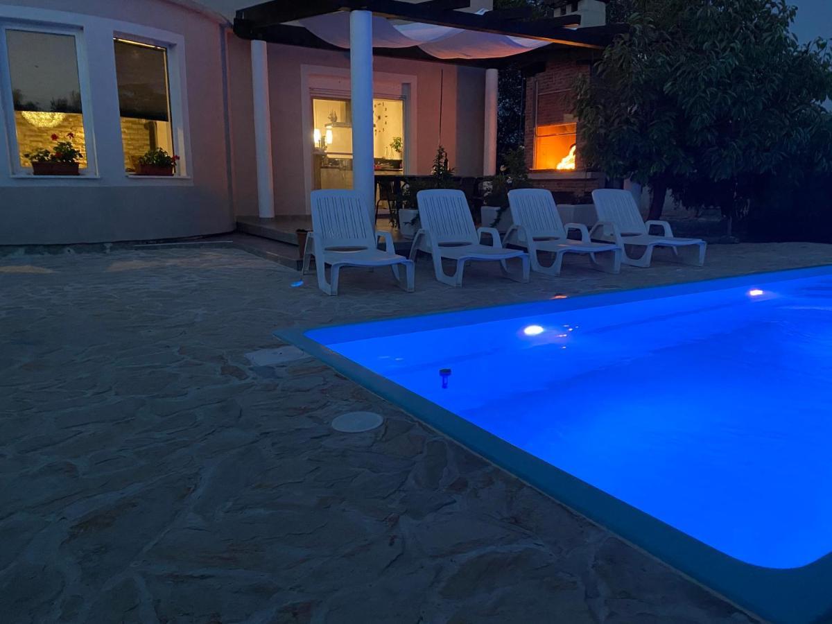 Villa Bubica- Cozy Holiday Home In Rural Area With Pool Stankovci  Εξωτερικό φωτογραφία